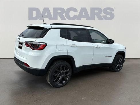 New 2026 Jeep Compass Latitude image 7