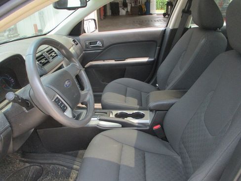 Used 2010 Ford Fusion SE FWD image 26