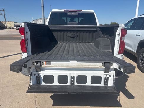 Used 2026 Chevrolet Silverado 1500 RST w/ Dark Appearance Package AWD/4WD image 9