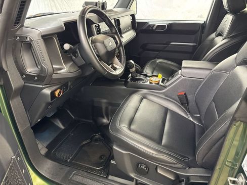 Used 2025 Ford Bronco Badlands AWD/4WD image 15
