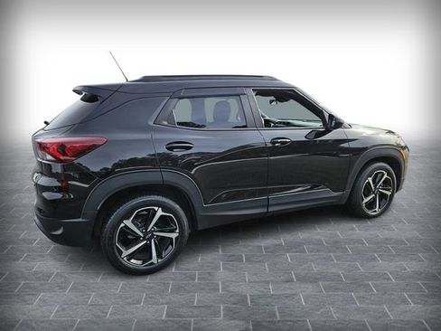 Used 2022 Chevrolet TrailBlazer RS w/ Sun and Liftgate Package image 5