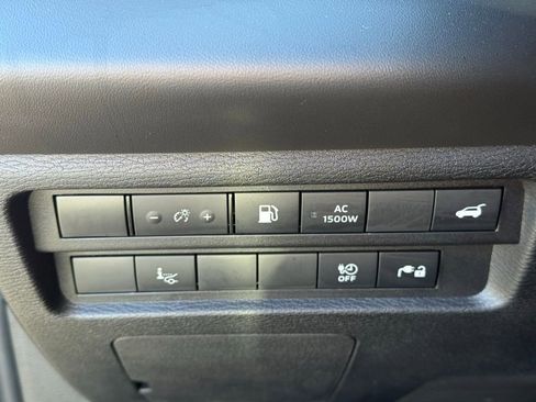 Used 2023 Mitsubishi Outlander SEL 40th Anniversary image 8