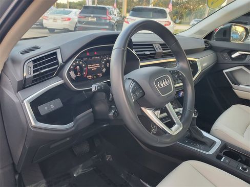 Used 2022 Audi Q3 2.0T Premium Plus w/ Premium Plus Package image 16