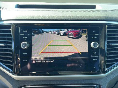 Used 2022 Volkswagen Atlas SE image 28