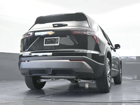 Used 2026 Chevrolet Equinox LT FWD image 54