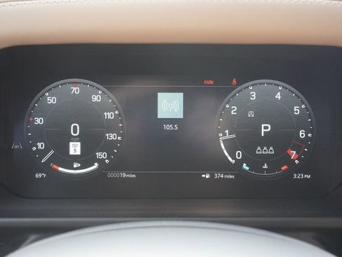 New 2026 Land Rover Defender 110 X-Dynamic SE image 11