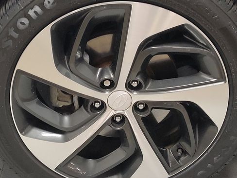 Used 2018 Hyundai Tucson Value FWD image 31