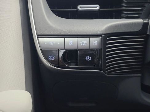 New 2025 Hyundai Ioniq 5 SEL image 22