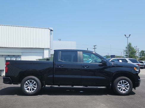 New 2026 Chevrolet Silverado 1500 RST w/ Z71 Off-Road Package AWD/4WD image 6