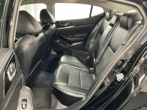 Used 2023 Nissan Maxima SV w/ Floor Mat Group image 11