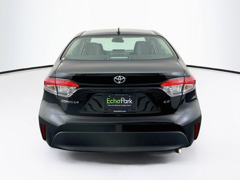 Used 2025 Toyota Corolla LE FWD image 7