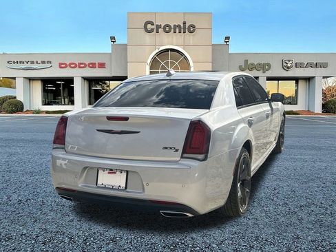 Used 2023 Chrysler 300 S image 3