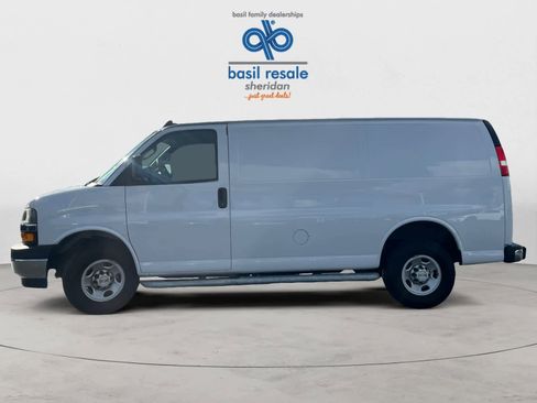 Used 2023 Chevrolet Express 2500 w/ Driver Convenience Package image 3