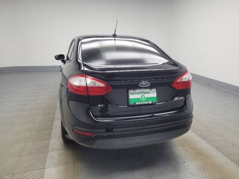 Used 2019 Ford Fiesta SE image 6