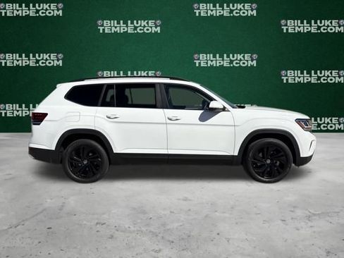 Used 2022 Volkswagen Atlas SE w/ Black Wheel Package image 4