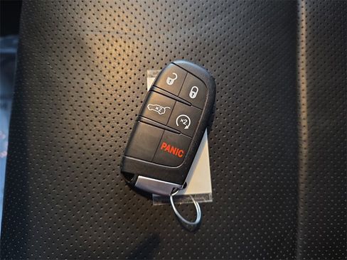 Used 2024 Dodge Durango GT image 38