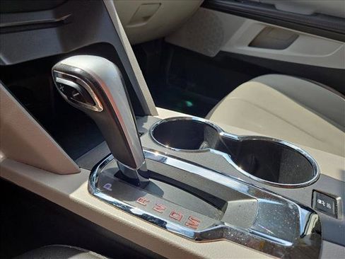 Used 2012 GMC Terrain SLT image 12