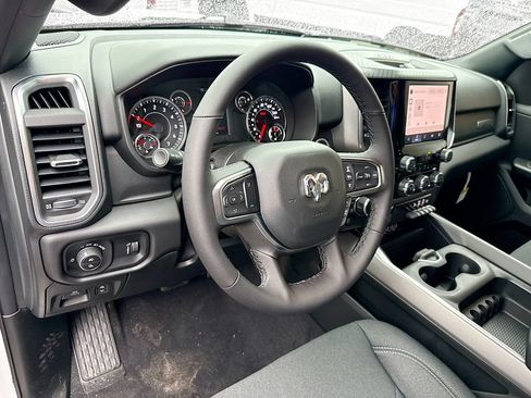 New 2026 RAM 1500 Big Horn w/ Night Edition AWD/4WD image 9
