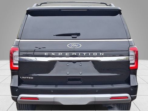 Used 2024 Ford Expedition Limited AWD/4WD image 6