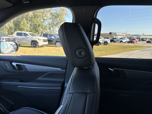 New 2026 Buick Enclave Sport Touring image 14