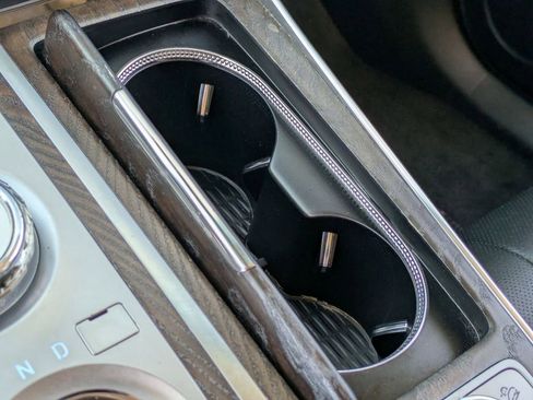 Used 2024 Genesis GV80 2.5T image 19