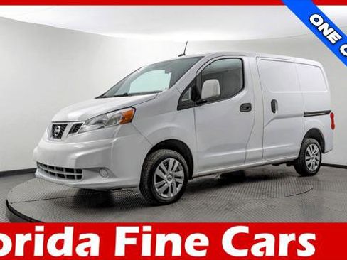 Used 2020 Nissan NV200 SV w/ Back Door Glass Package image 1