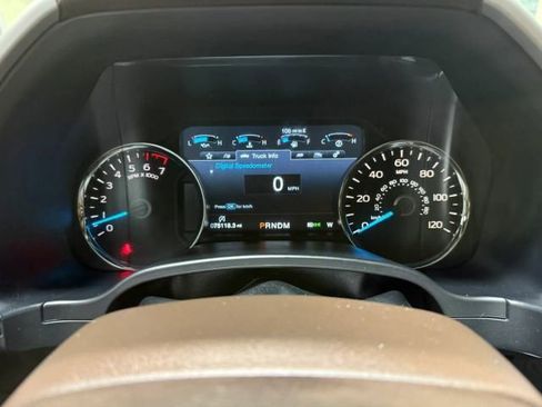Used 2018 Ford F150 King Ranch w/ Equipment Group 601A Luxury AWD/4WD image 19