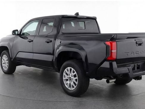 New 2026 Toyota Tacoma SR image 5
