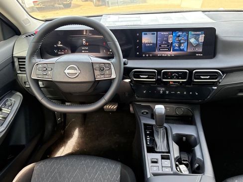 New 2026 Nissan Sentra SV image 11