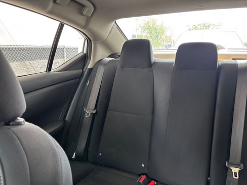 Used 2025 Nissan Sentra S FWD image 40