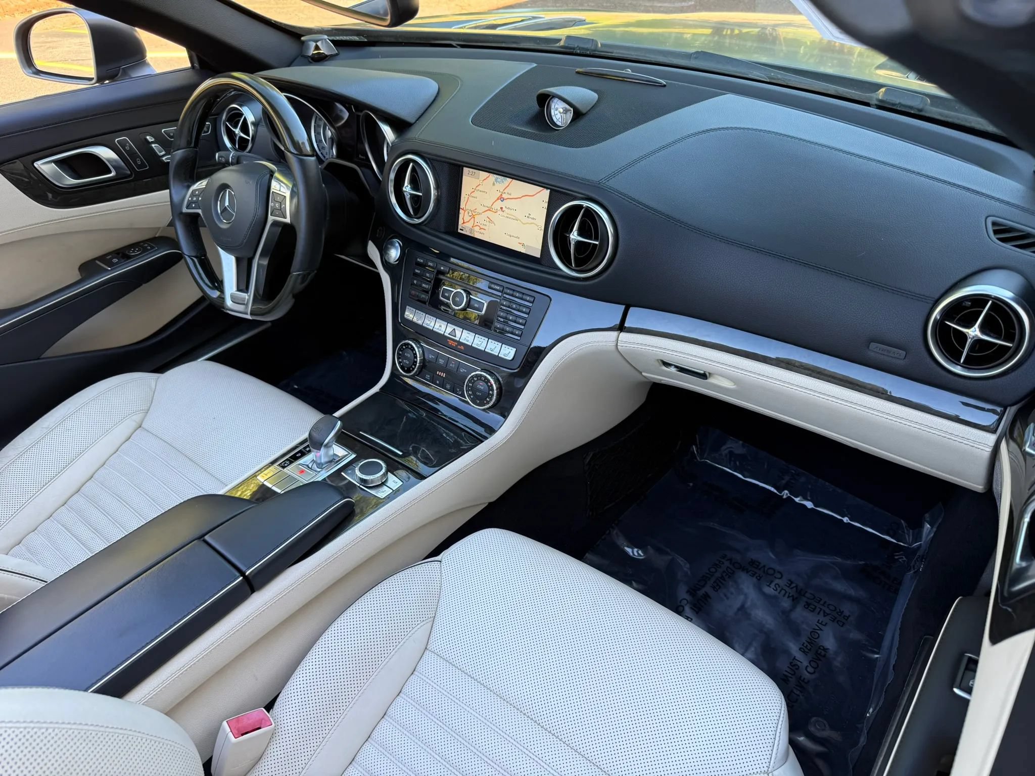 Used 2014 Mercedes-Benz SL 550 w/ Sport Wheel Package image 24