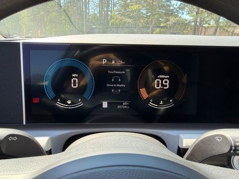 Used 2025 Hyundai Tucson SEL AWD/4WD image 13