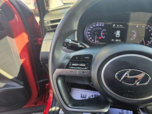 Used 2022 Hyundai Tucson SE FWD image 18