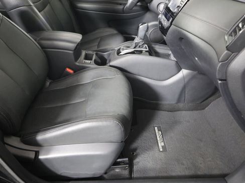 Used 2017 Nissan Rogue SL image 27