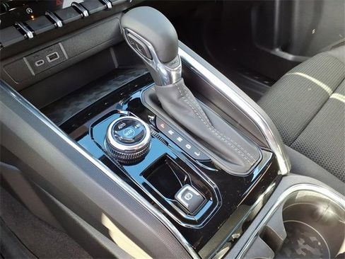 New 2026 GMC Canyon Elevation w/ Convenience Package image 17