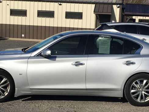 Used 2014 INFINITI Q50 Premium w/ Navigation Package image 2