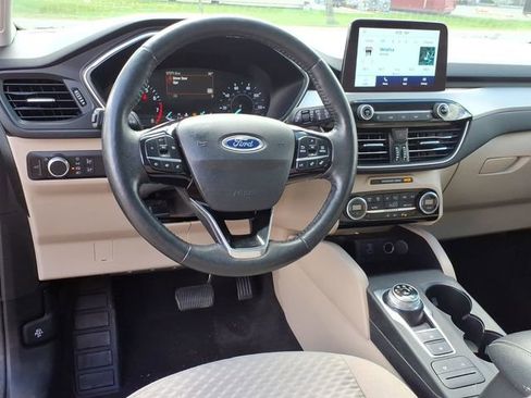 Used 2021 Ford Escape SE w/ Convenience Package AWD/4WD image 15