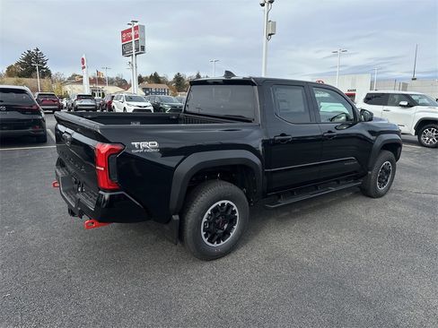 New 2025 Toyota Tacoma TRD Off-Road image 8