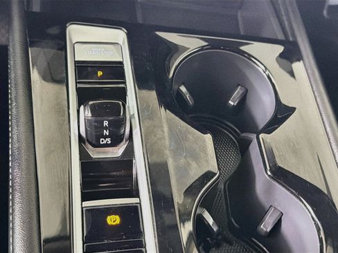 Used 2024 Volkswagen Atlas SE FWD image 23
