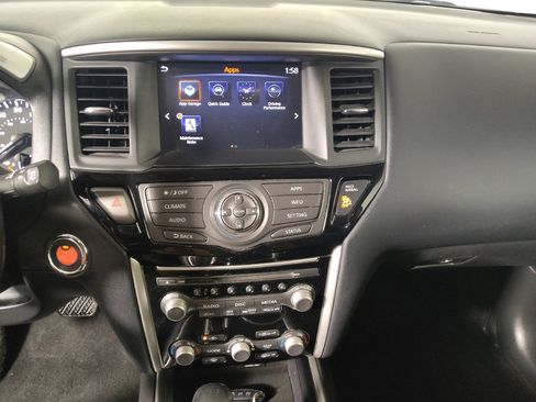 Used 2020 Nissan Pathfinder SV AWD/4WD image 25