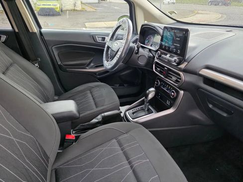 Used 2019 Ford EcoSport SE w/ SE Convenience Package image 12