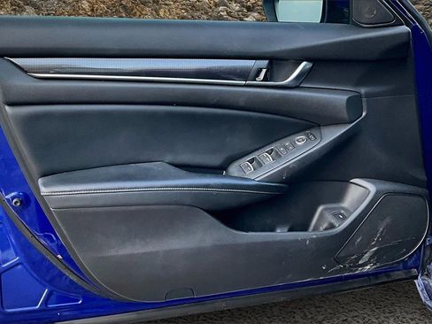 Used 2018 Honda Accord Sport image 21