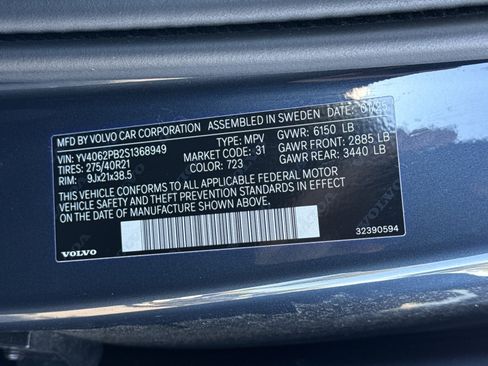 Used 2025 Volvo XC90 B6 Plus image 36