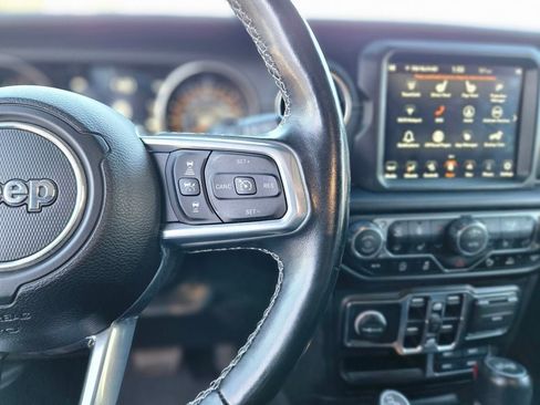 Used 2022 Jeep Wrangler Unlimited Sahara w/ Dual Top Group image 24