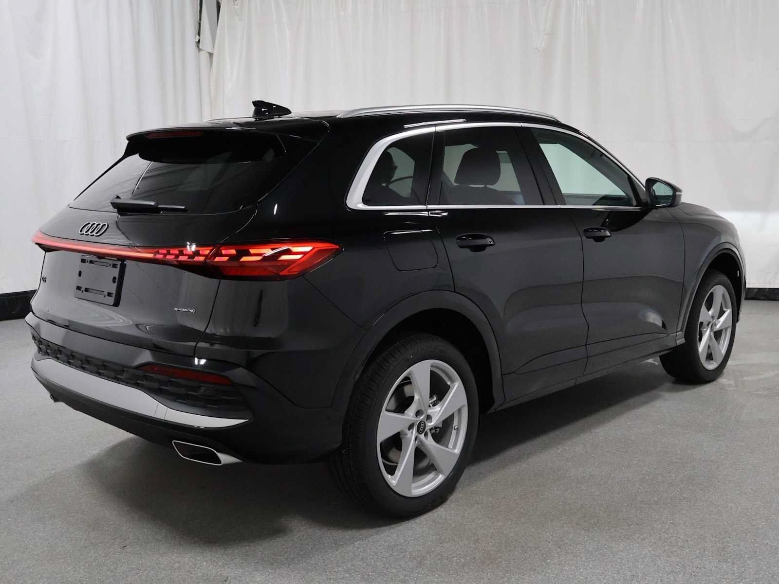 New 2026 Audi Q5 Premium AWD/4WD image 9