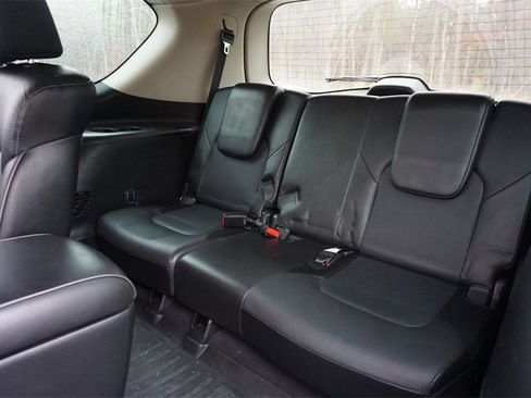 Used 2018 INFINITI QX80 Base image 16