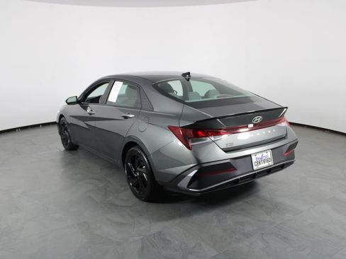 Used 2026 Hyundai Elantra Sport FWD image 16