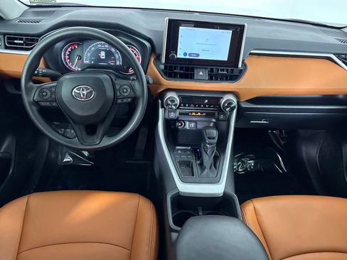 Certified 2025 Toyota RAV4 XLE w/ Convenience Package FWD image 25