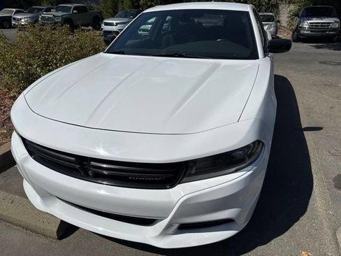Used 2023 Dodge Charger SXT RWD image 1