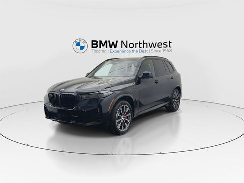 New 2026 BMW X5 xDrive50e w/ M Sport Package AWD/4WD image 9